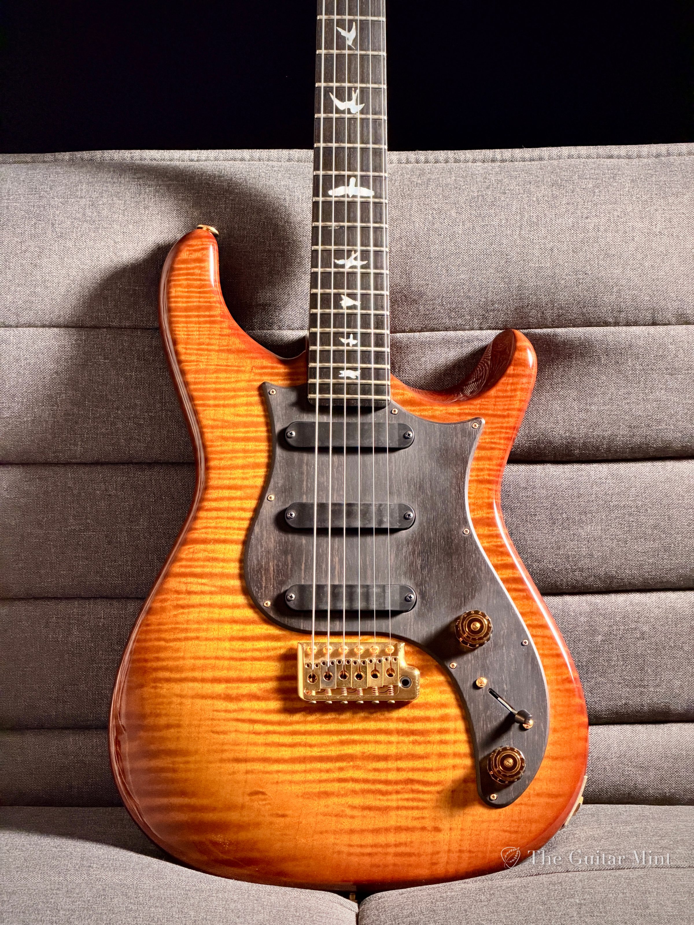 2010 - PRS Private Stock DC3 2011 NAMM Show, V-12 finish, Vintage Amber Burst