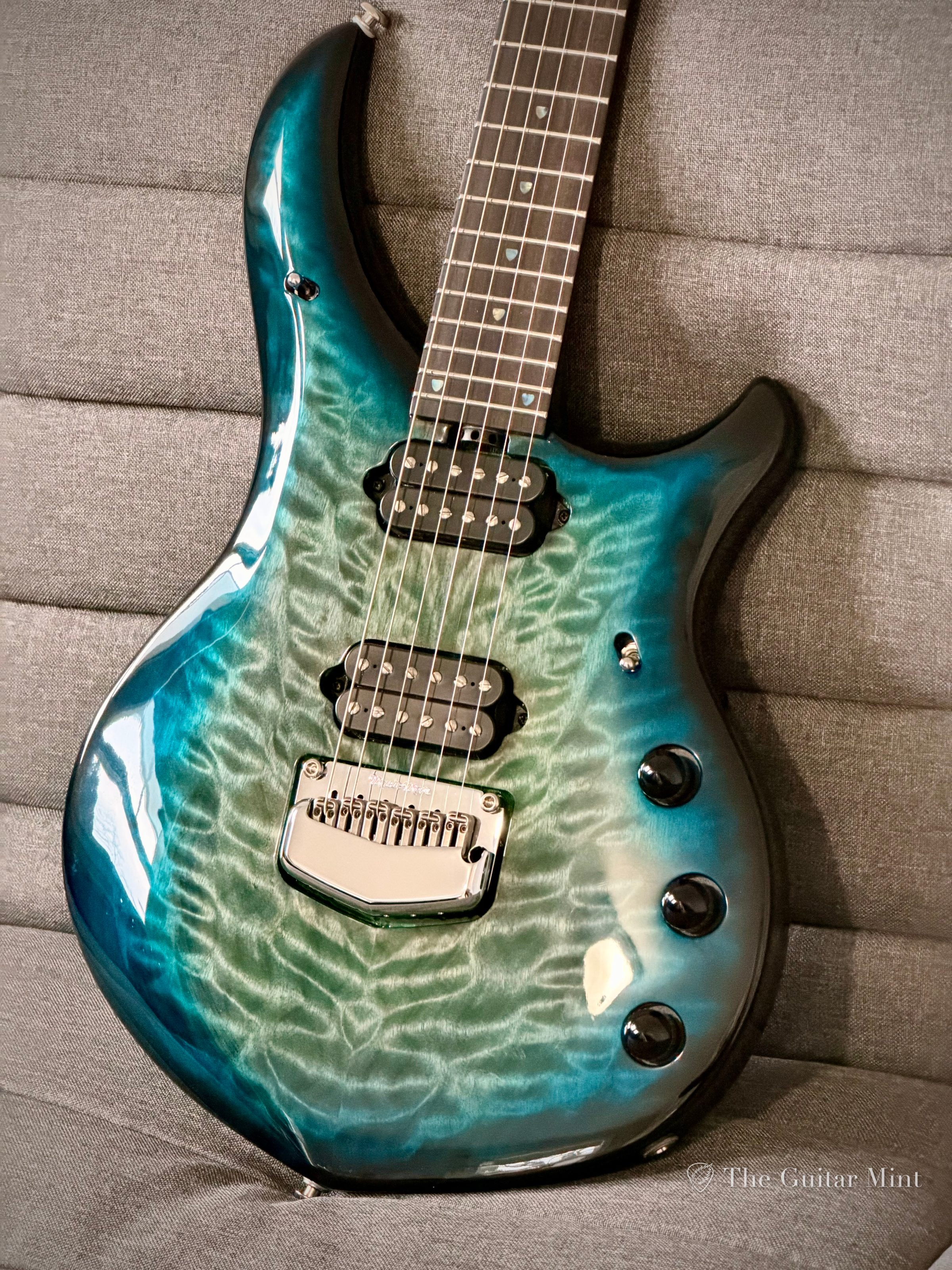 2021 - Earny Ball Music Man John Petrucci Signature Majesty 6 Limited Edition , Hydrospace