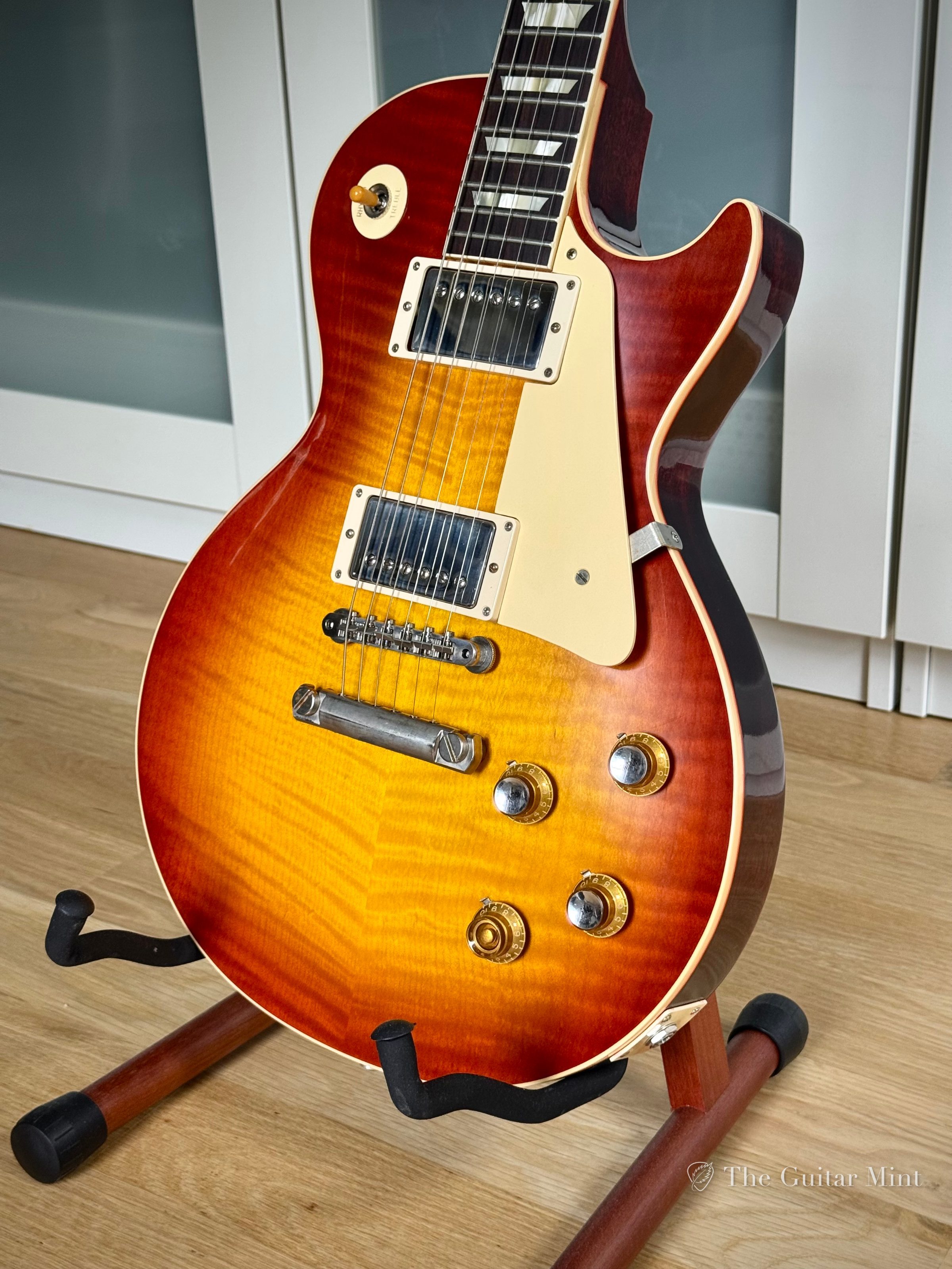 2020 - Gibson Custom Shop Les Paul R0, 60th Anniversary V2 neck, Cherry Sunburst, Mint
