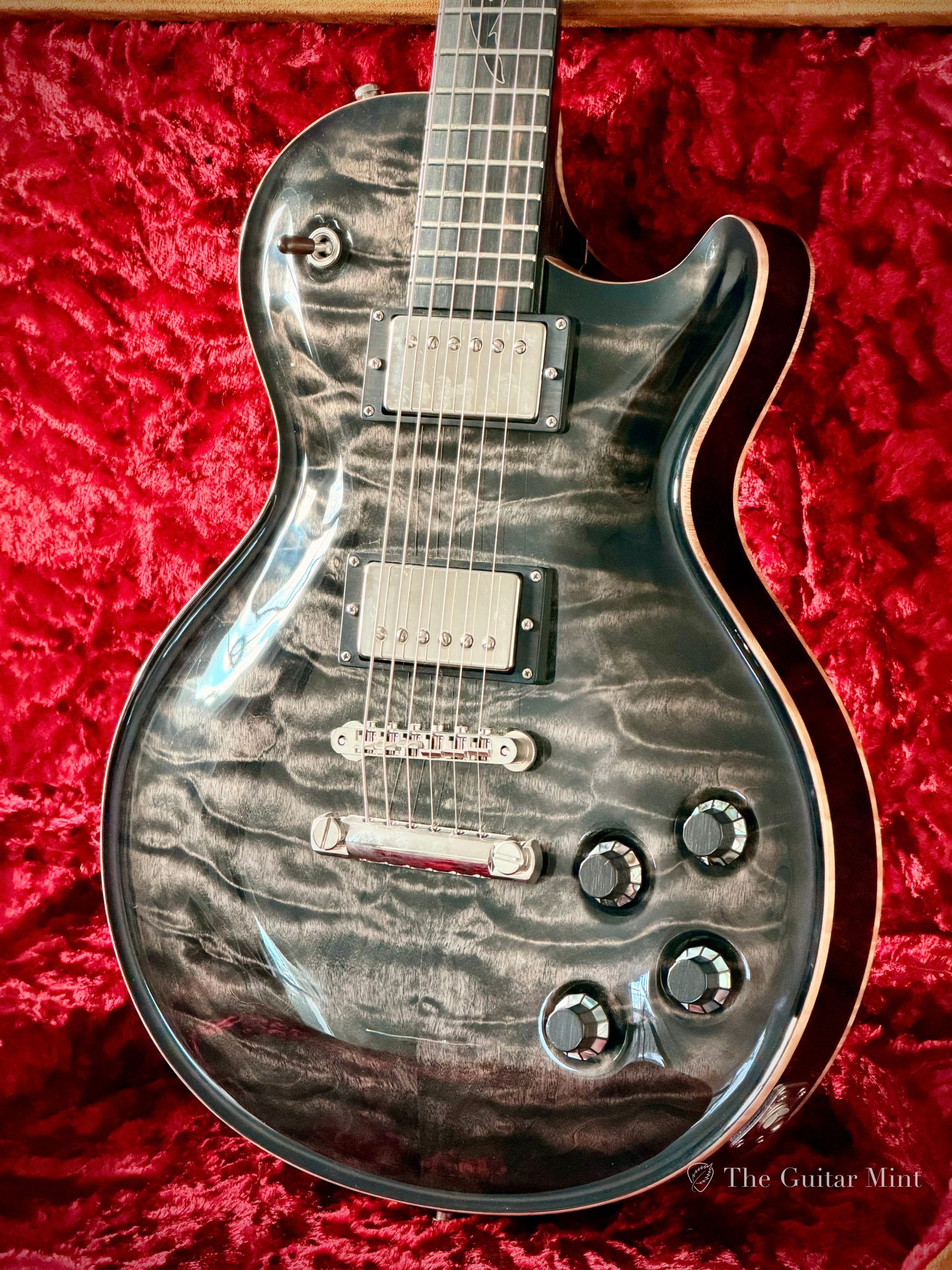 2009 - Nik Huber Orca 10th anniversary, Brazilian neck, Quilt front and back, Charcoal Burst, Mint